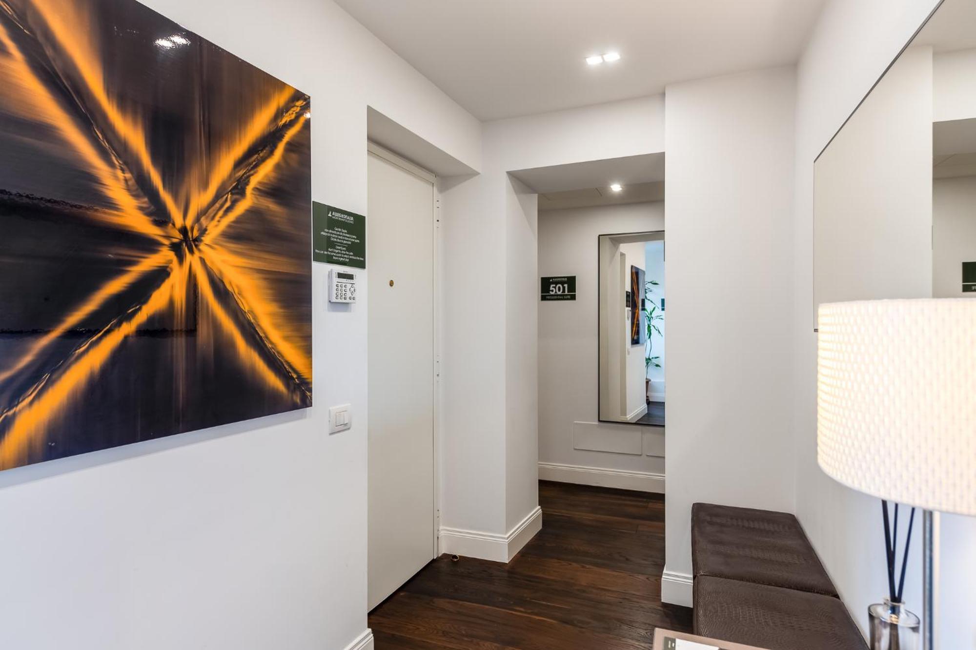Allegroitalia Penthouse Montenapoleone Apartment Milan
