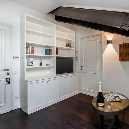 Allegroitalia Penthouse Montenapoleone Milan Exterior photo