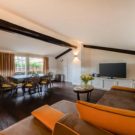 Allegroitalia Penthouse Montenapoleone Milan Exterior photo