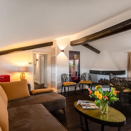 Allegroitalia Penthouse Montenapoleone Milan Exterior photo