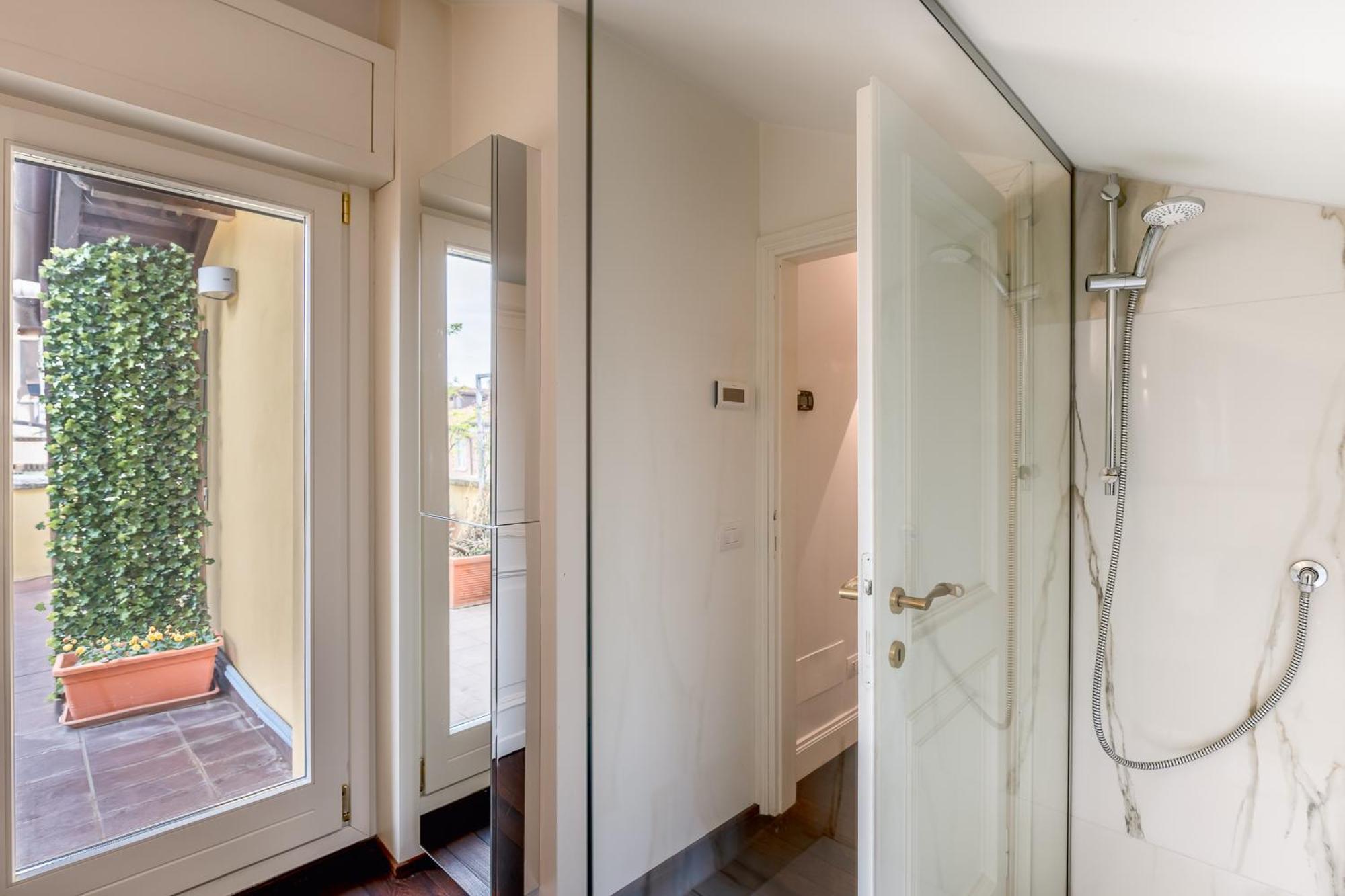 Allegroitalia Penthouse Montenapoleone * Milán